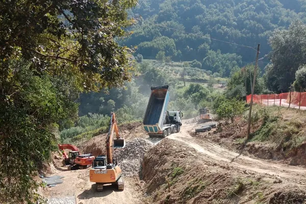 Immagine relativa a Movimento Terra e Trasporti